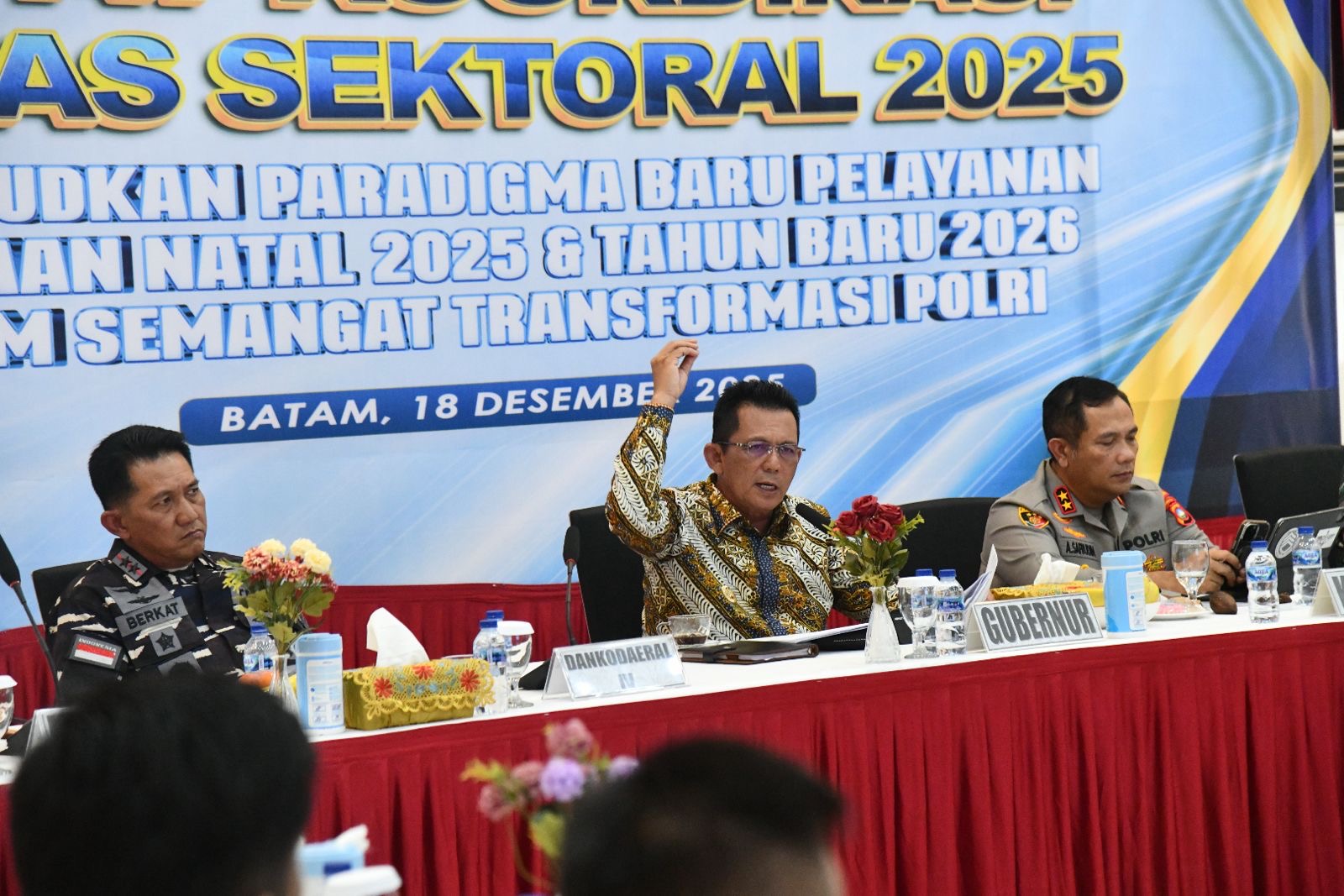 Gubernur Ansar Tekankan Penguatan Pengamanan dan Layanan Nataru pada Rakor Operasi Lilin Seligi 2025