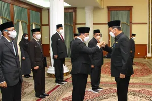 Gubernur Kepri Lantik Lamidi Sebagai Plh Sekda Kepri