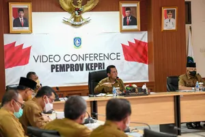 Gubernur Ansar Pimpin Rapat Evaluasi Pelaksanaan Kegiatan APBD 2022 