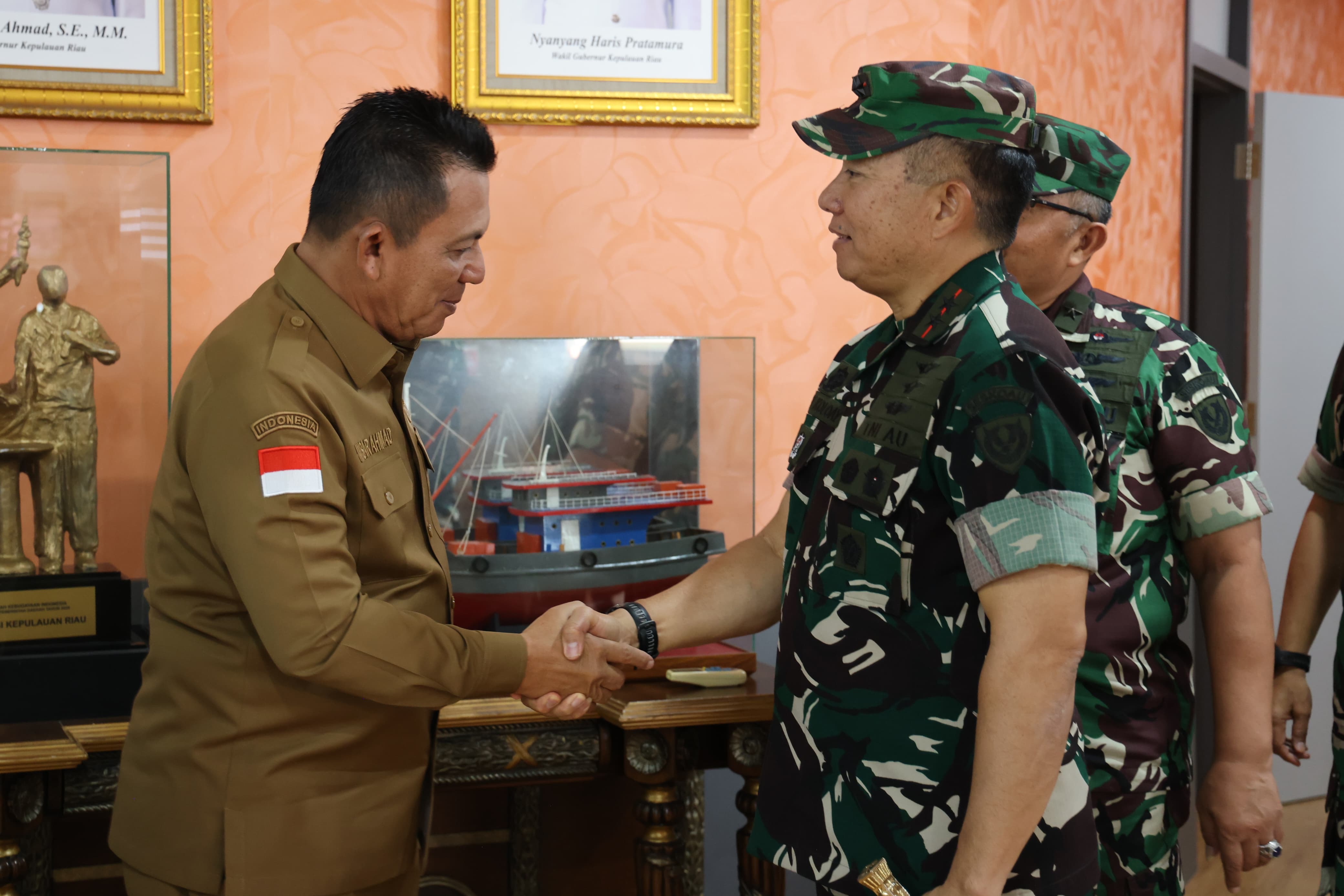 Gubernur Ansar Sambut SESKOAU: Ruang Udara Kepri Strategis untuk Kedaulatan