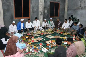 Gubernur Ansar Hadiri peringatan Maulid Nabi Muhammad SAW 1444 H bersama Masyarakat Meunasah Aceh Batam