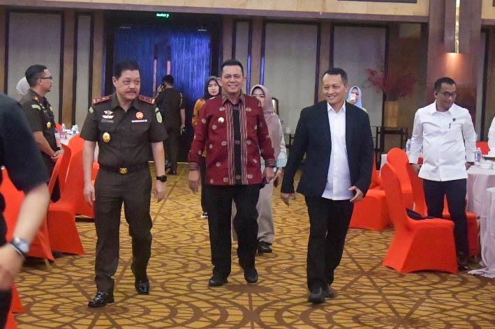 Ansar Tekankan Sinergi Penegakan Hukum dalam Bimtek KUHAP Baru untuk Percepatan Pembangunan Kepri