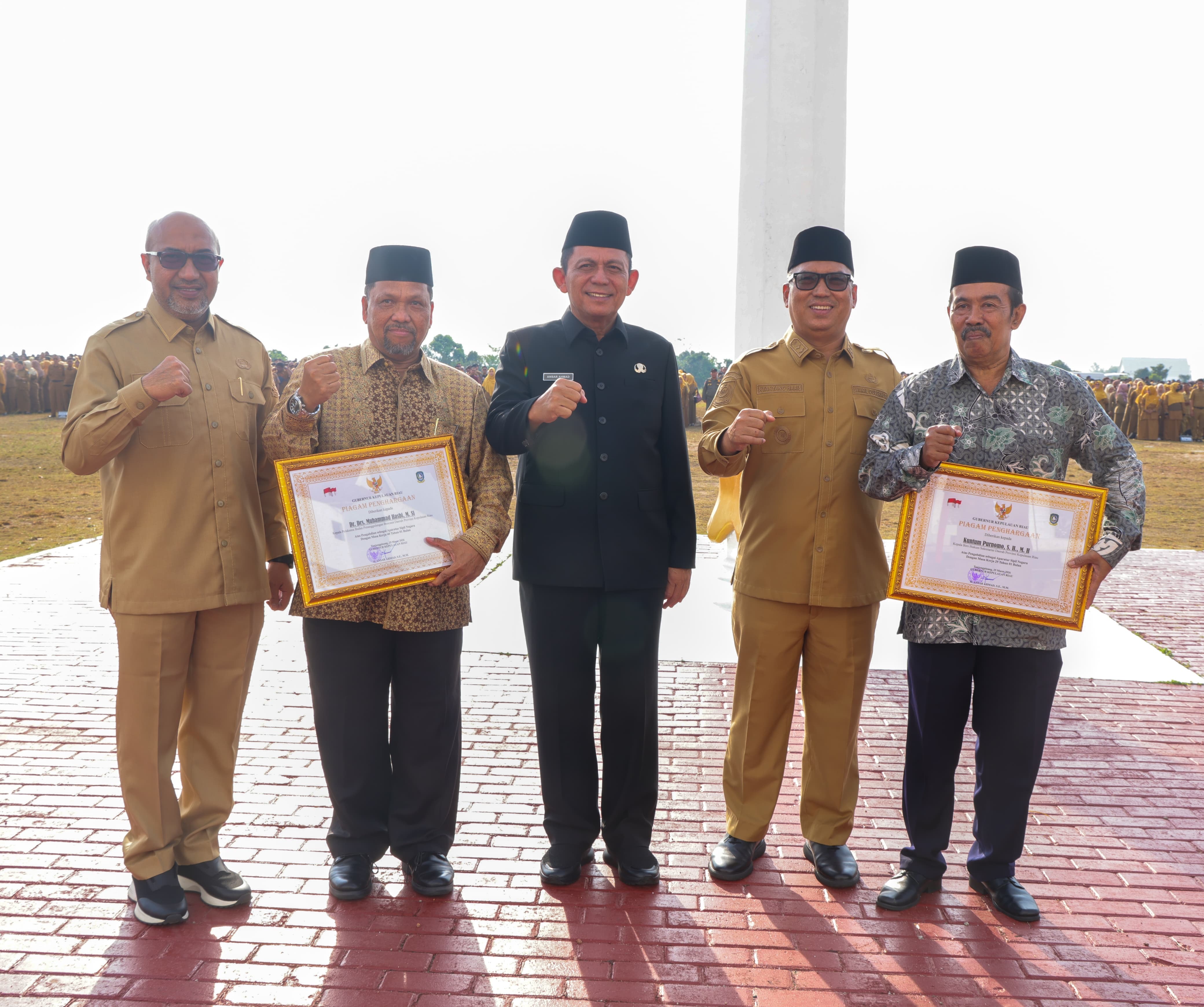 Apel Perdana Pasca Idul Fitri, Gubernur Ansar Ajak ASN Tingkatkan Kinerja dan Perkuat Solidaritas