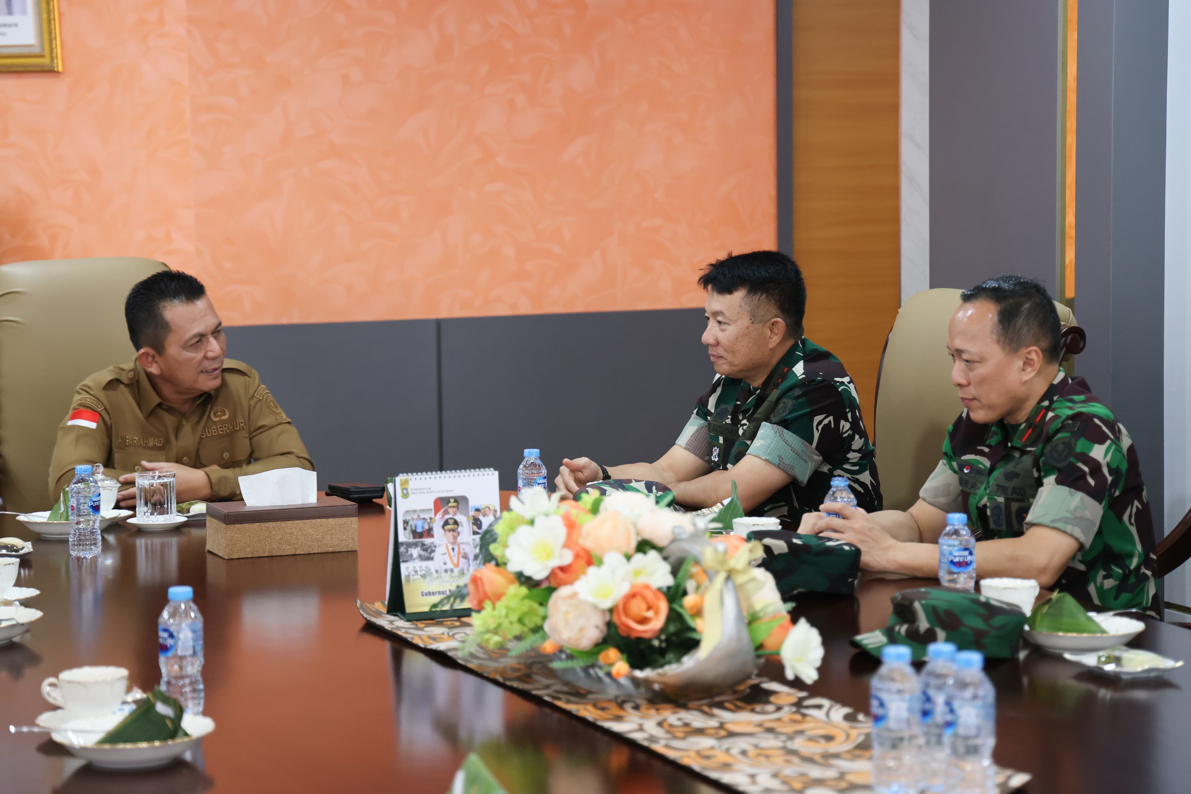 Gubernur Ansar Sambut SESKOAU: Ruang Udara Kepri Strategis untuk Kedaulatan