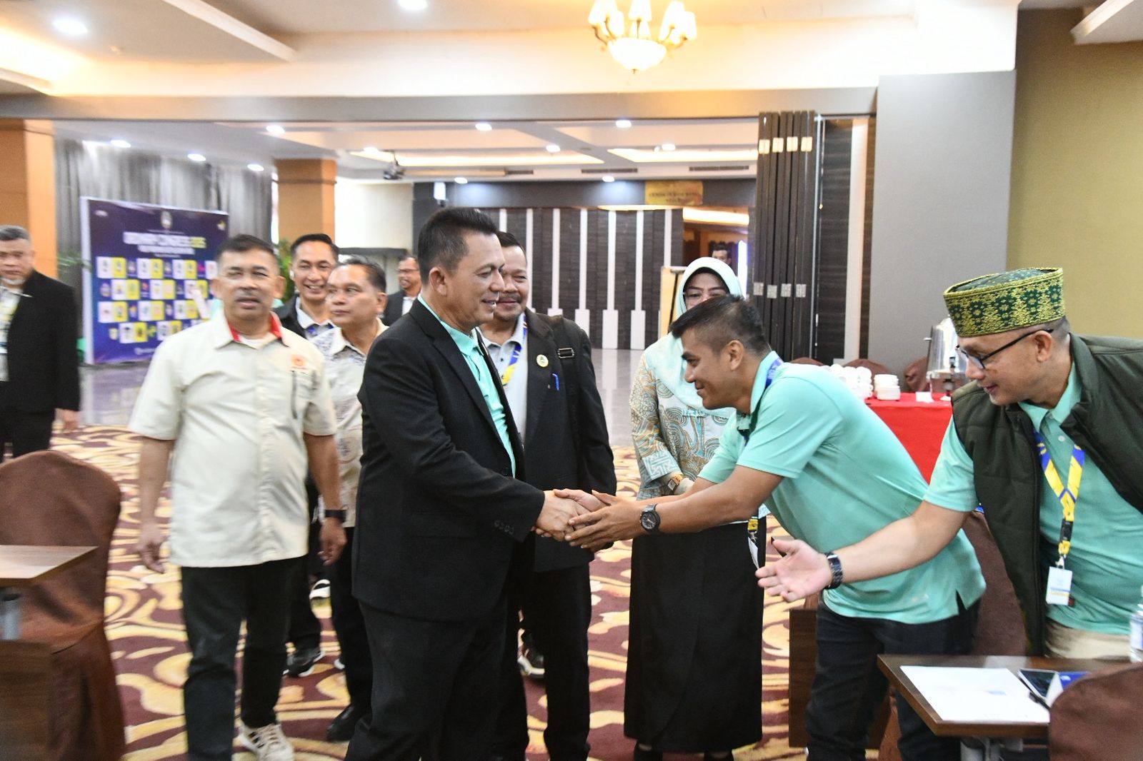 Gubernur Ansar Ahmad Buka Kongres PSSI Kepri 2025, Tekankan Semangat Pembinaan Menuju PON 2027