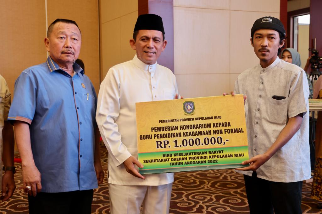 750 Mubaligh di Kota Tanjungpinang Dapat Bantuan dari Pemprov Kepri,  Masing-Masing Terima Rp1 Juta