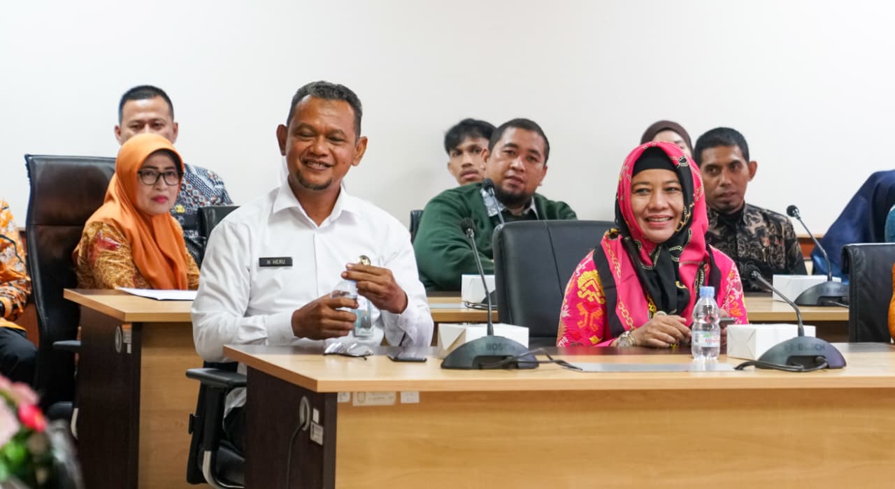 Sekda Kepri Pimpin Rapat Persiapan HUT 80 Kemerdekaan RI