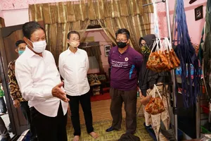 Produksi Masker, Isdianto Apresiasi UMKM