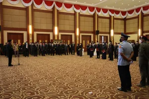 Penganugerahan Tanda kehormatan Satyalancana karya satya bagi PNS di Provinsi Kepulauan Riau