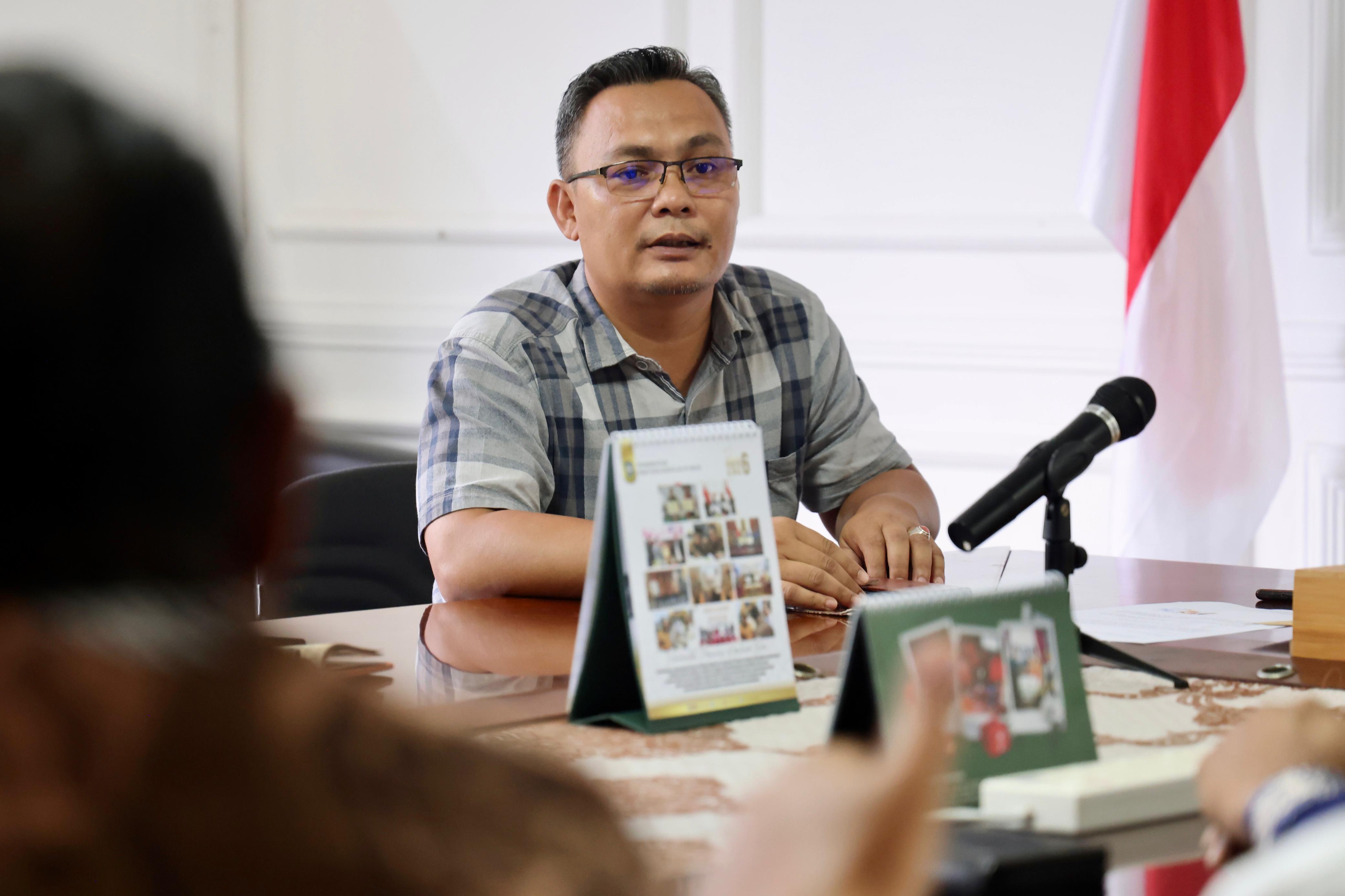 Terpilih Menjadi Anggota KPU Tanjungpinang, Ketua KPID Kepri Serahkan Surat Pengunduran Diri