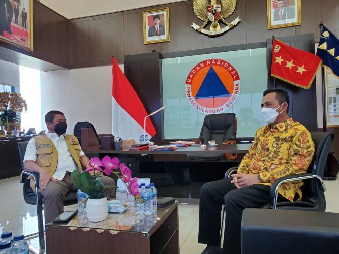 Bertemu Kepala BNPB, Gubernur Bahas Melandainya Pandemi dan Kepulangan PMI
