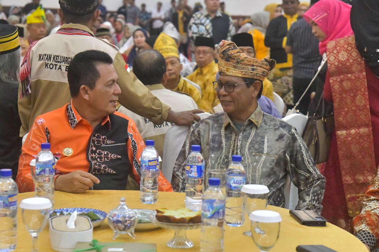 Hadiri Pelantikan KBB Banjar, Ansar Ahmad Ajak Bersama Membangun Kepri