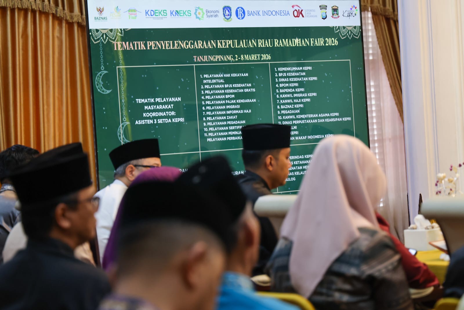 KURMA 2026 Hadir Lebih Besar, Gubernur Ansar Pimpin Rapat Finalisasi di Gedung Daerah