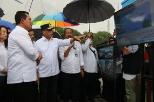 Gubernur Ansar Dampingi Menhub Tinjau KMP Bahtera Nusantara 03