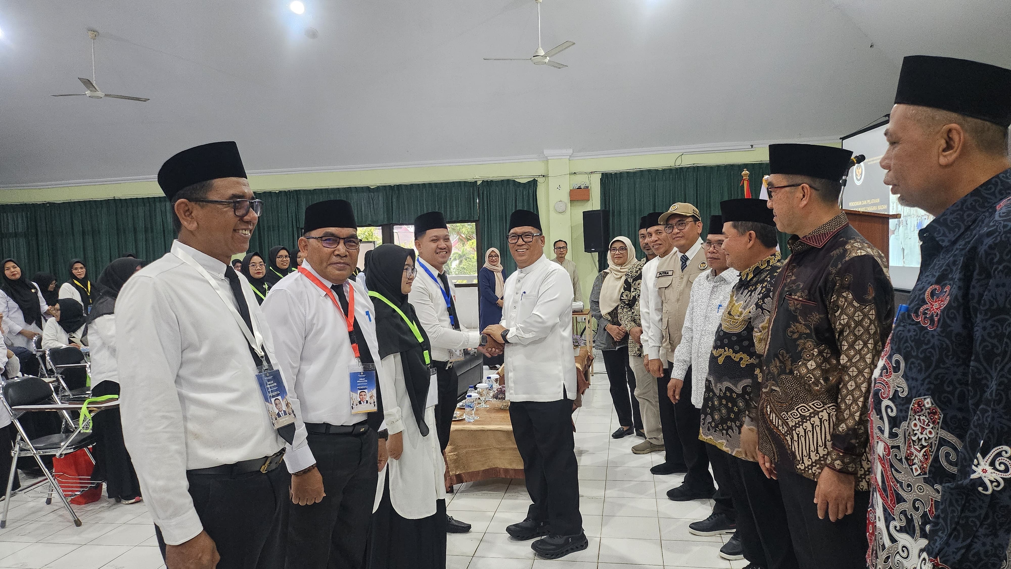 Buka Diklat PPIH 1447 H/2026 M, Wagub Nyanyang Tekankan Pelayanan dan Perlindungan Terbaik bagi Jemaah Haji