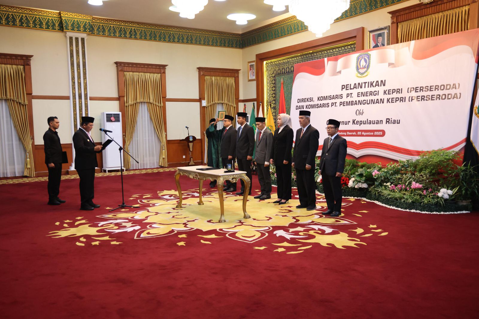 Gubernur Ansar Lantik Direksi dan Komisaris PT Energi Kepri serta Komisaris PT Pembangunan Kepri