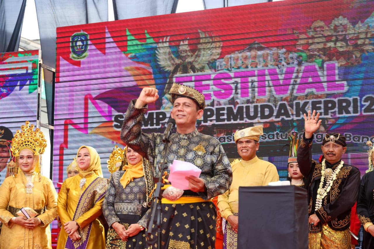 Gubernur Ansar Buka Festival Sumpah Pemuda Kepri