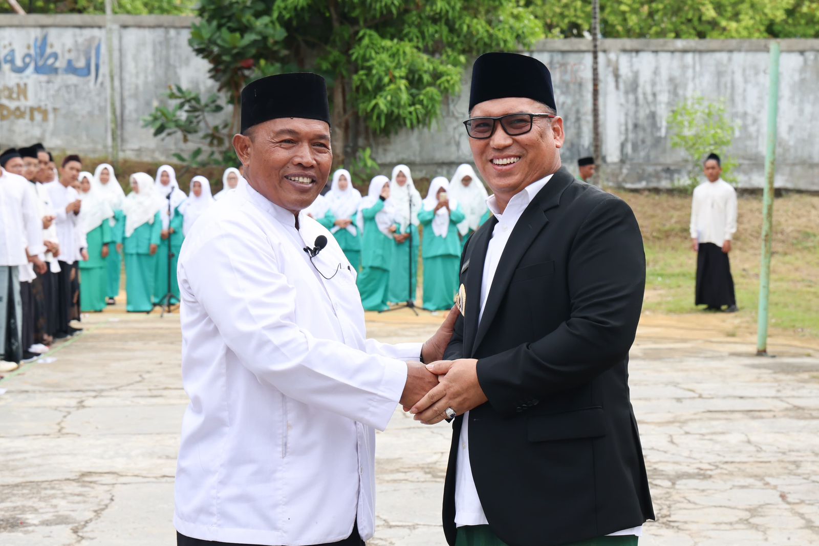 Pimpin Upacara Hari Santri 2025 di PWNU, Wagub Nyanyang Ajak Santri Kepri Jadi Penggerak Peradaban Dunia