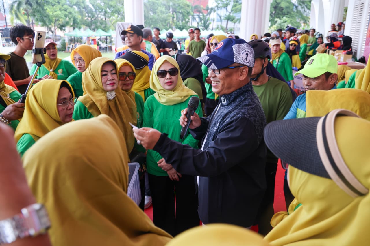 Wagub Nyanyang Hadiri Gowes Santai Semarakkan Peringatan Hari Pahlawan 2025