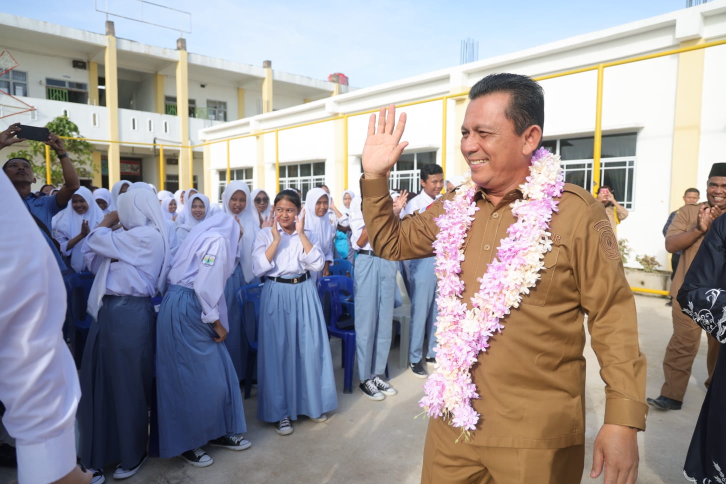 Hadiri Sosialisasi Pencegahan Stunting Melalui GeMas di SMKN 8 Batam, Ansar Ingin Anak-Anak Kepri Tumbuh Sehat