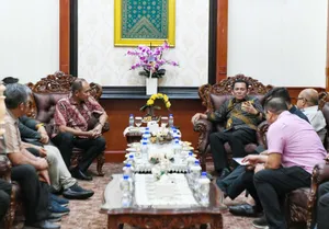 Gubernur Ansar Terima Kunjungan GM PT PLN Persero WRKR Yang Baru