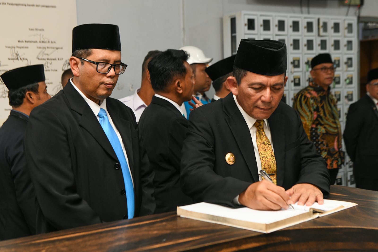 Peringati Kemerdekaan ke-80 RI, Gubernur Ansar Serahkan Remisi dan Pengurangan Masa Pidana