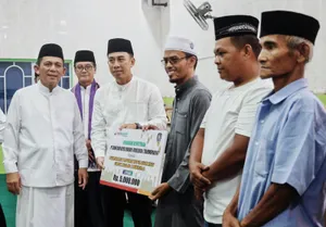 Buka Puasa dan Salat Magrib Berjamaah, Gubernur Kepri Safari Ramadan di Masjid Al Muqadimah