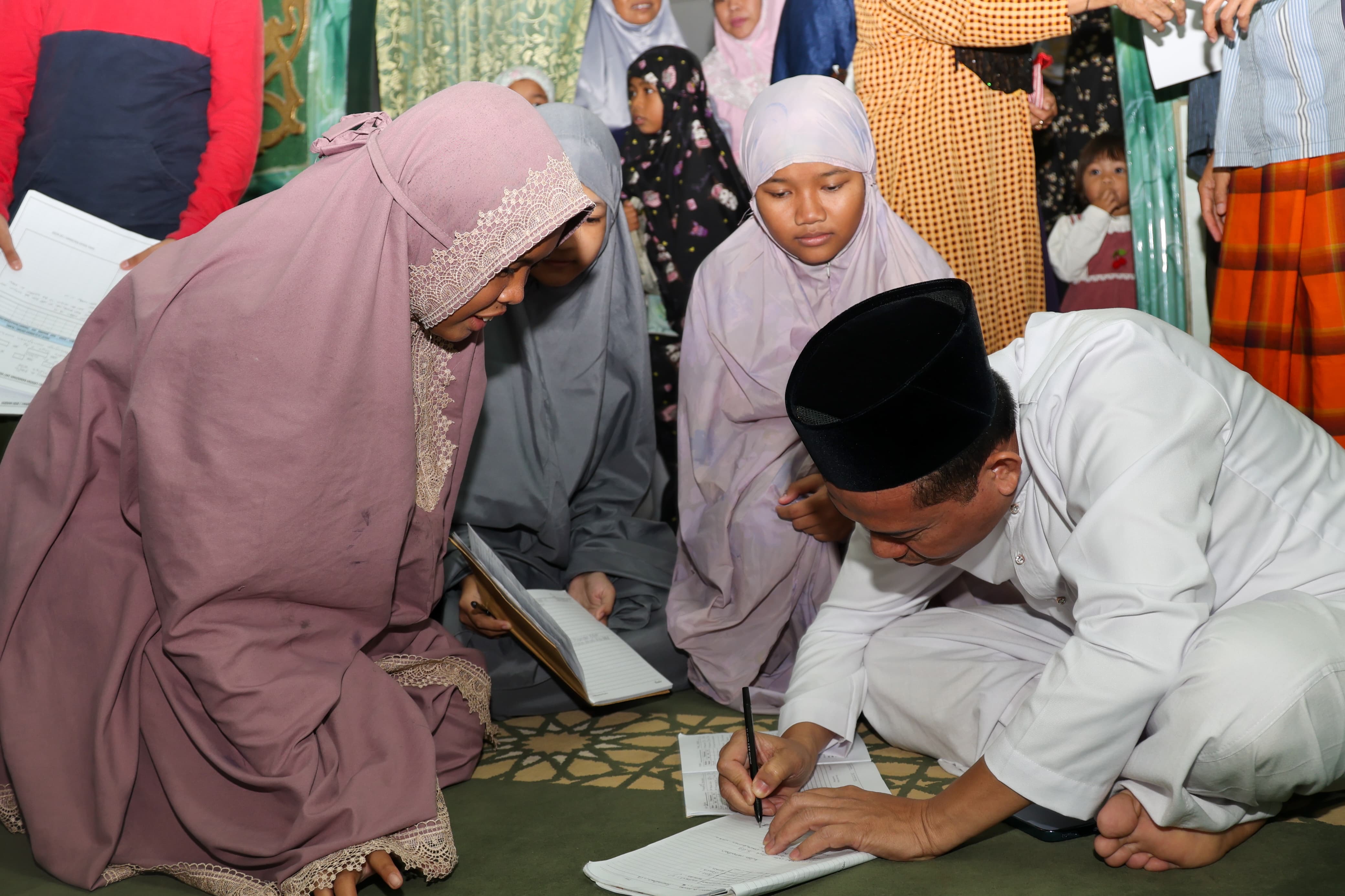 Safari Ramadhan Gubernur Ansar di Masjid Nur Al Weini Tanjungpinang