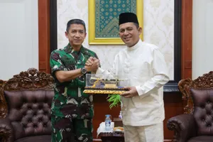 Pamit Pindah Tugas, Laksma Kemas Silaturahmi Bersama Gubernur Ansar