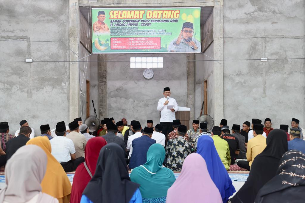 Gubernur Ansar Hadiri Peringatan Maulid Nabi di Masjid Darul Hidayah Tanjungpinang