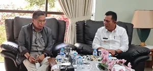 Gubernur Ansar Sambut Kedatangan Wamen LHK &  Dampingi Peninjauan Lahan Bandara di Karimun