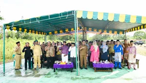 Ansar Silaturahmi Dengan Masyarakat Merawang Sekaligus Meresmikan Semenisasi Jalan Masuk SMKN 2 Lingga