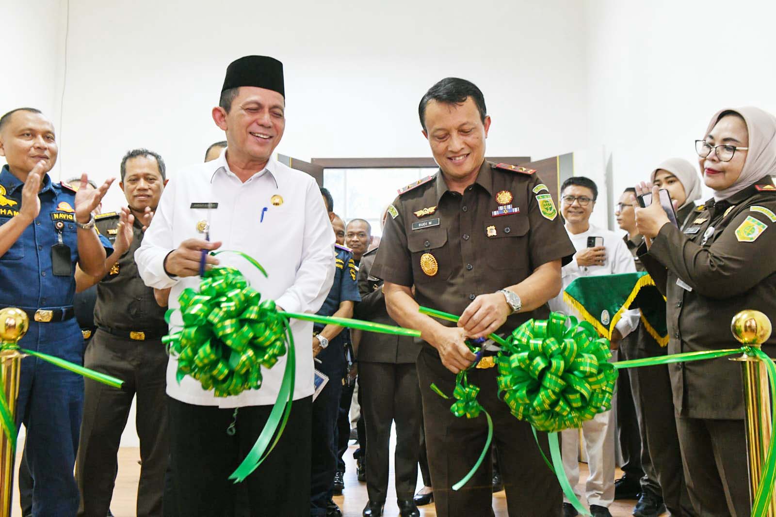 Gubernur dan Kajati Kepri Resmikan Command Center Adhyaksa Kemaritiman dan Kepelabuhanan