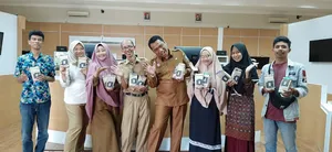 Empat Mahasiswa UMRAH Produksi Tujuh Varian Keripik
