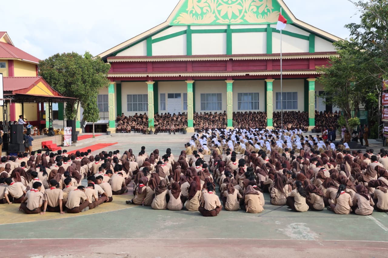 Kesbangpol Masuk Sekolah 2026 Diluncurkan, Gubernur Ansar: Masa Depan Bangsa Ditentukan Cinta Tanah Air dan Toleransi