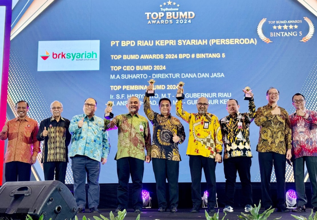 Gubernur Kepri H. Ansar Ahmad Kembali Raih  Penghargaan TOP Pembina BUMD 2024