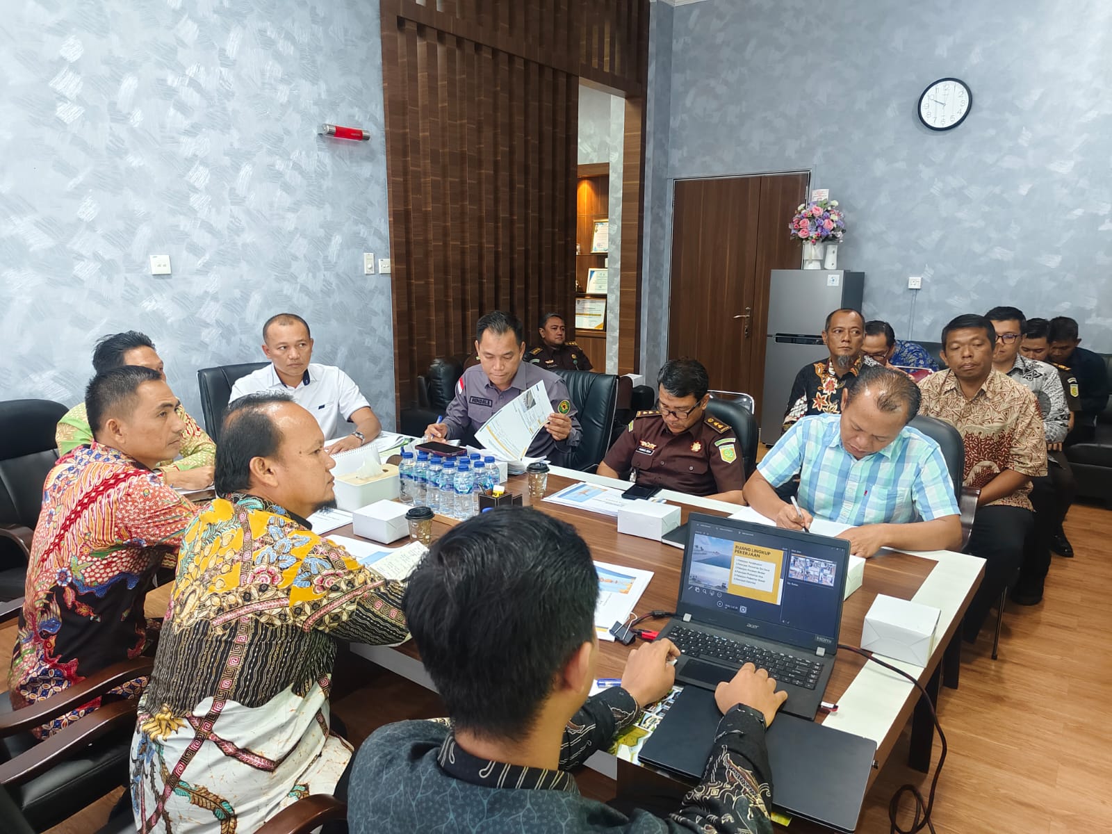 Dinas PUPP Kepri Sampaikan Permohonan Pengawalan Khusus Proyek Strategis 2025 di Kejati Kepri