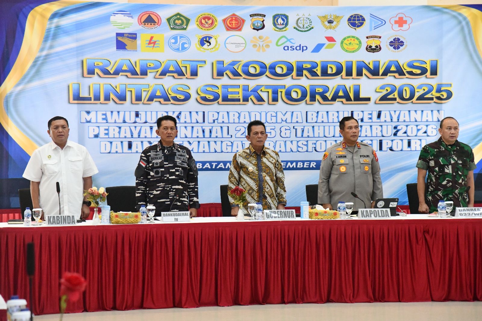 Gubernur Ansar Tekankan Penguatan Pengamanan dan Layanan Nataru pada Rakor Operasi Lilin Seligi 2025