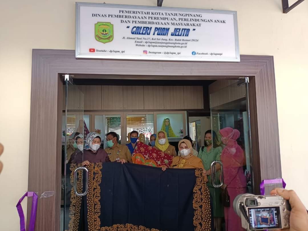 Rahma dan Marlin Resmikan Galeri Puan Jelita