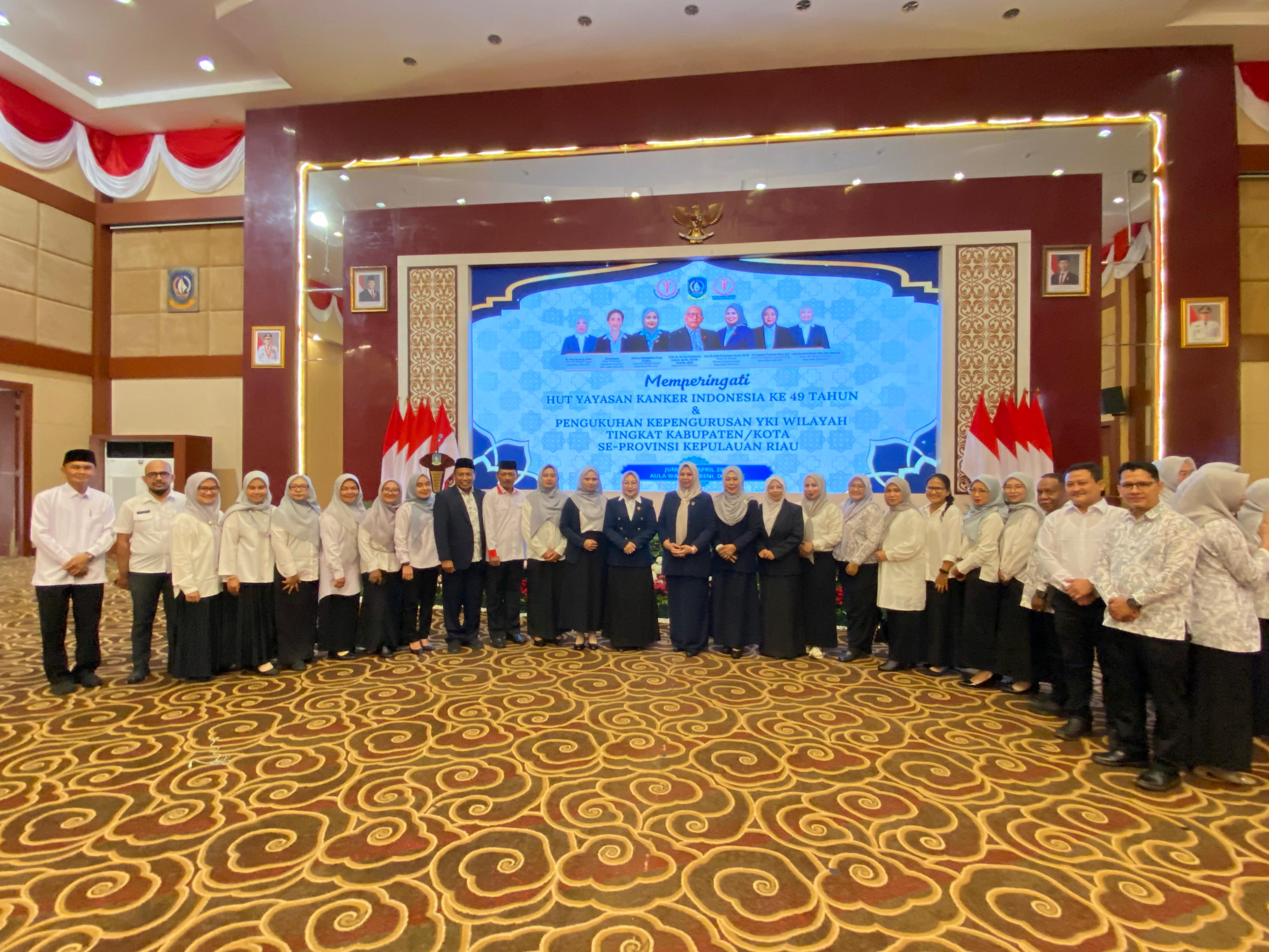 Dewi Ansar Dikukuhkan sebagai Ketua YKI Kepri 2026–2031