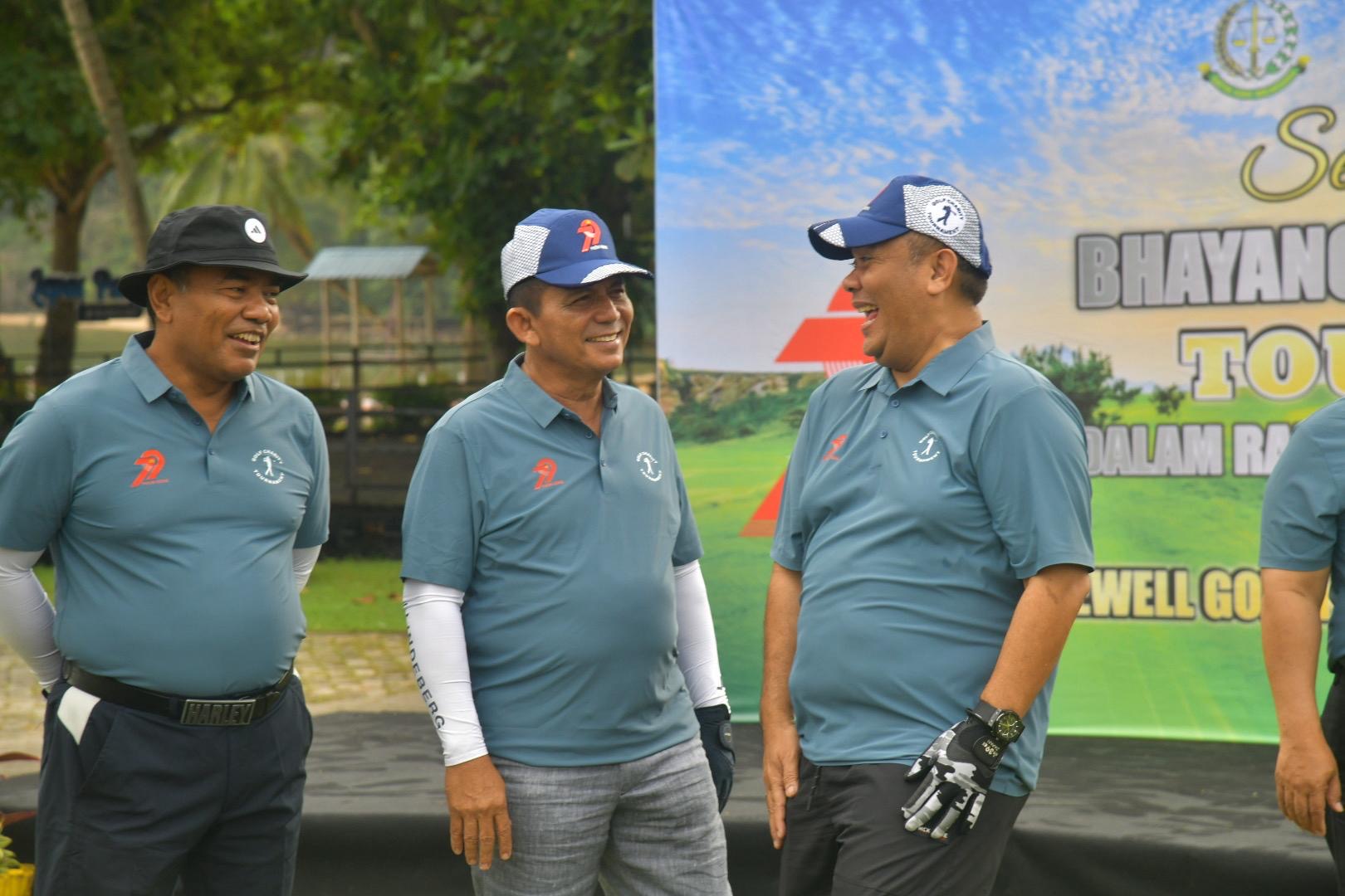 Gubernur Ansar dan Wagub Nyanyang Hadiri Bhayangkara Golf Charity Tournament 2025