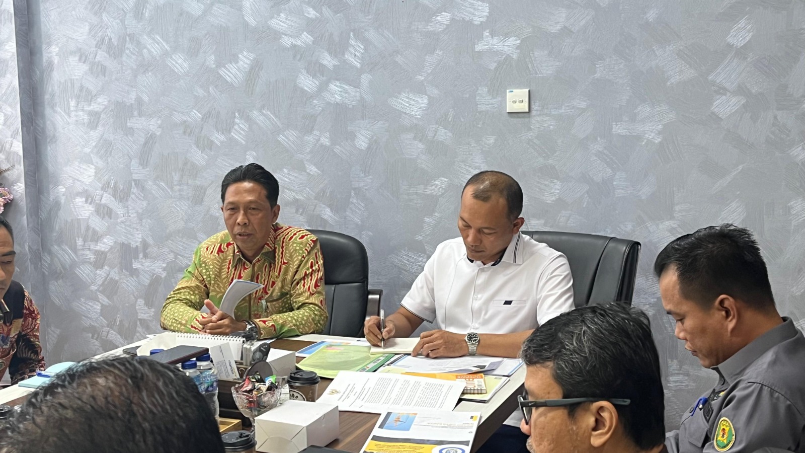 Dinas PUPP Kepri Sampaikan Permohonan Pengawalan Khusus Proyek Strategis 2025 di Kejati Kepri