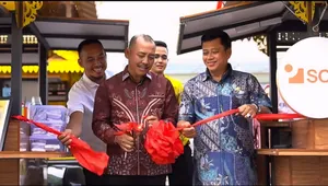 17 Pelaku UMKM Terima Bantuan Gerobak Kolaborasi Pemprov Kepri dan PT SMI