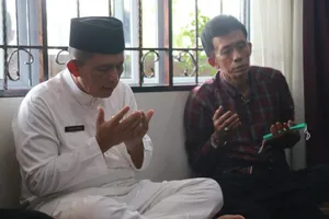 Gubernur Ta’ziyah ke Rumah Duka Almarhum Ruslan Ali Wasyim