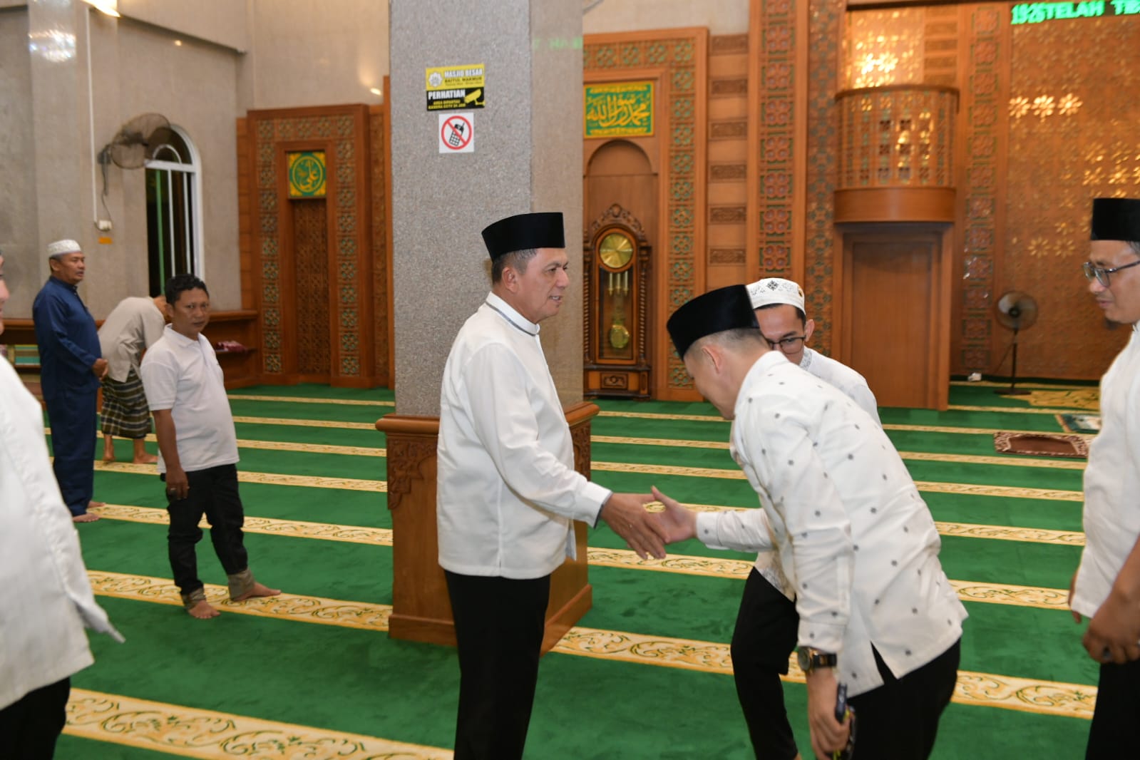 Gubernur Ansar Gelar Safari Ramadan di Masjid Raya Baitul Makmur Tanjunguban