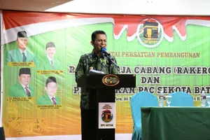 Gubernur Ansar Hadiri Rakercab PPP Kota Batam