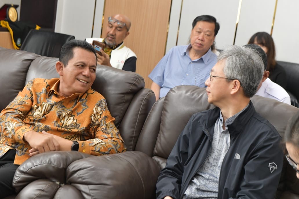 Gubernur Ansar Gelar Pertemuan dengan Dubes Tiongkok, Bahas Penguatan Investasi dan Pariwisata Kepri