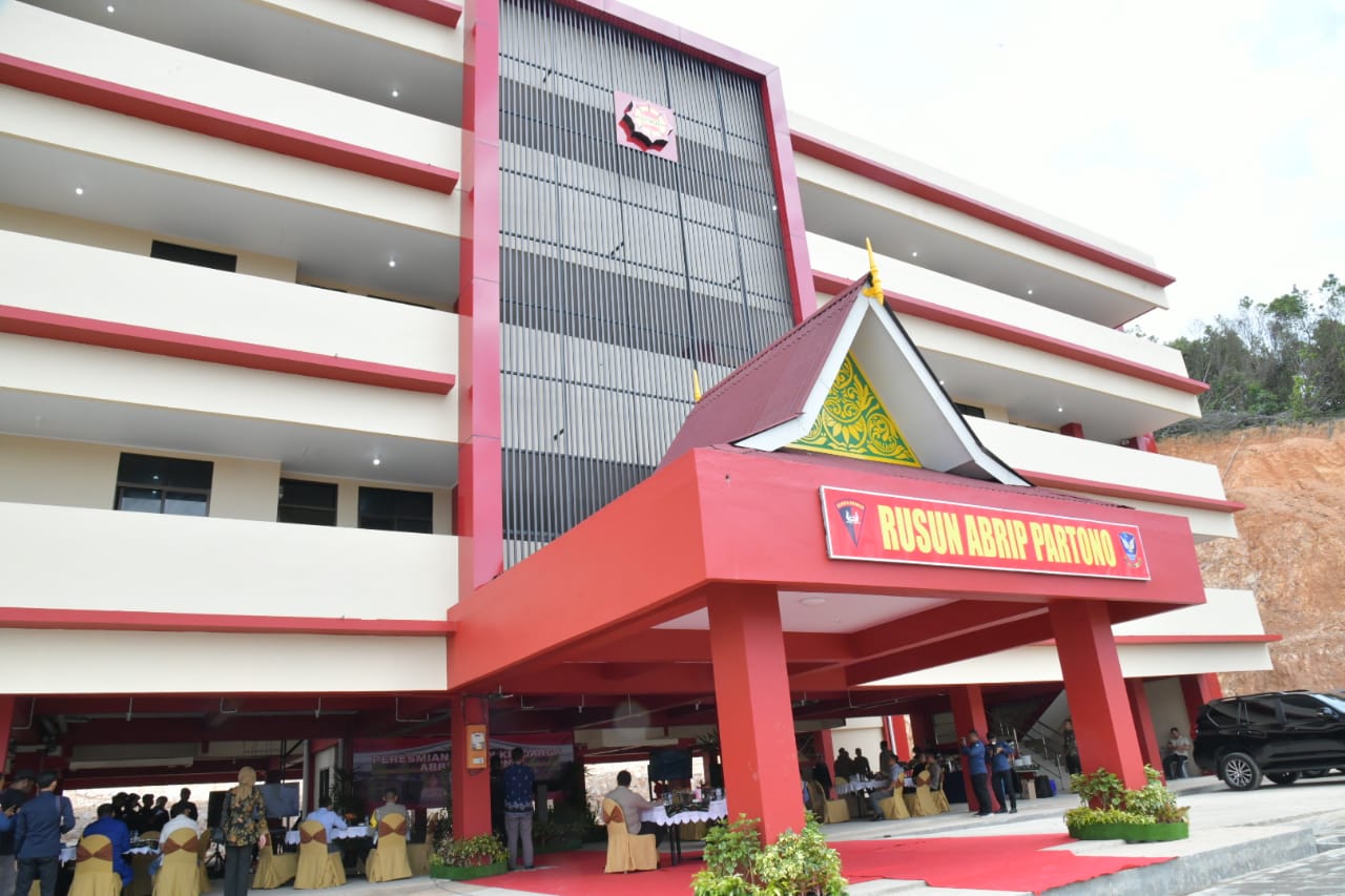 Gubernur Ansar Resmikan Rusun Mako Brimob Polda Kepri