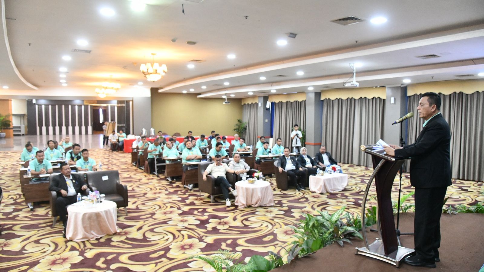 Gubernur Ansar Ahmad Buka Kongres PSSI Kepri 2025, Tekankan Semangat Pembinaan Menuju PON 2027