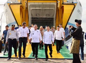 Gubernur Ansar Melepas Pelayaran Perdana KMP. Bahtera Nusantara 03